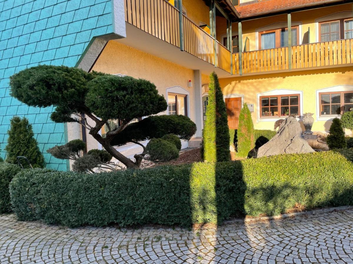 Hotel Fohlenhof Ampfing Exterior photo